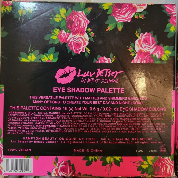 Betsey Johnson Mascara & Eyeliner kit and eyeshadow pallette BNIB DUO - Picture 4 of 12